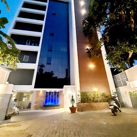 Iswarya Residency Hotel กัตตะยัม ภายนอก รูปภาพ