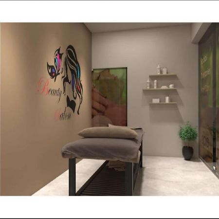 Iswarya Residency Hotel กัตตะยัม ภายนอก รูปภาพ