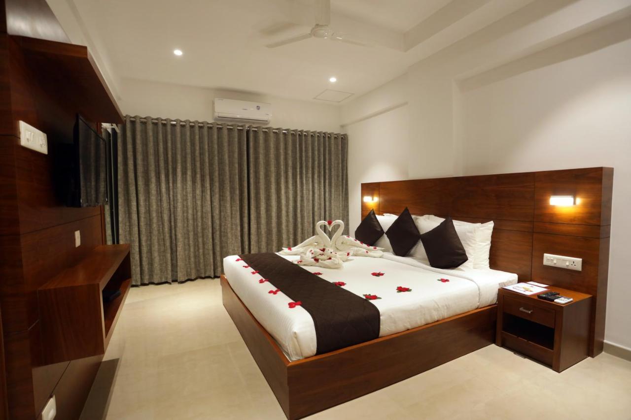 Iswarya Residency Hotel กัตตะยัม ภายนอก รูปภาพ