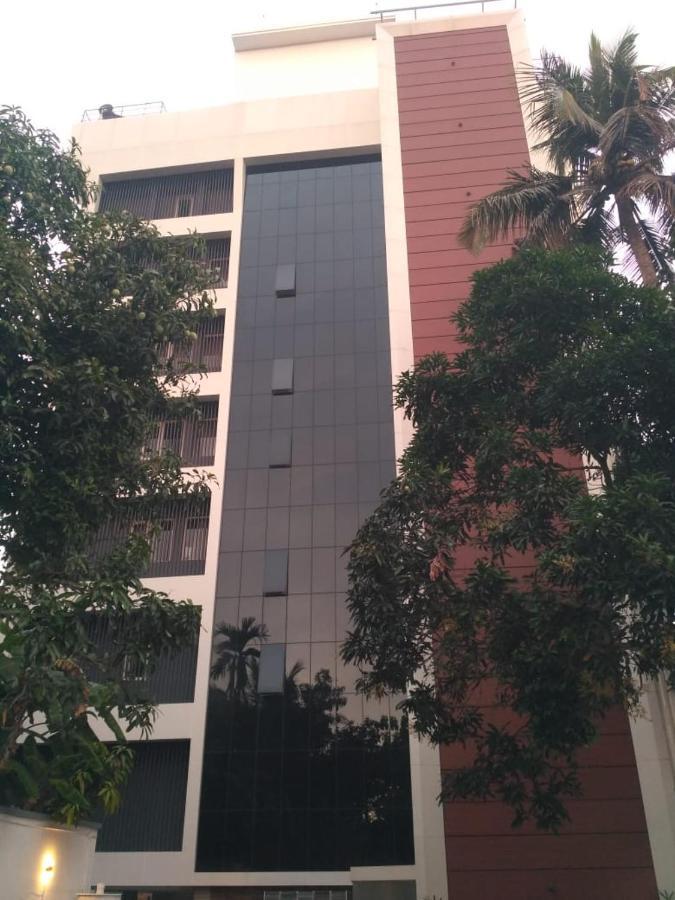 Iswarya Residency Hotel กัตตะยัม ภายนอก รูปภาพ